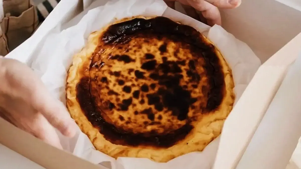 La Maritxu Connaught - Basque Cheesecake – cake shop in Paddington, London